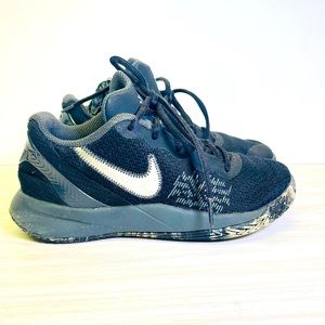 Nike Kids Boys Flytrap II Basketball Shoes Kids Size 1.5Y Black Gray AQ3412-009